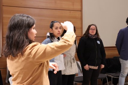 Emprendedores de los programas IMPULSA y Ciclo del Emprendedor de la PUCV se capacitan en taller Aprendiendo a presentar mi primer pitch