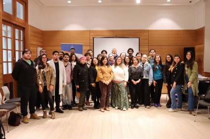 Emprendedores de los programas IMPULSA y Ciclo del Emprendedor de la PUCV se capacitan en taller Aprendiendo a presentar mi primer pitch