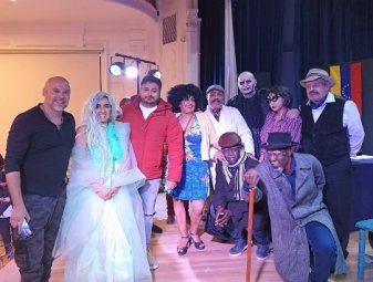 Obra de Teatro protagonizada por funcionarios migrantes PUCV