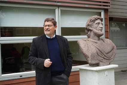 Director del Instituto de Filosofía Profesor Hardy Neumann participa en XI Congreso Internacional Leibniz.