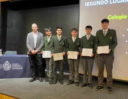 Colegio Los Cipreses ganó Concurso Interescolar “Yo también puedo ser Economista”