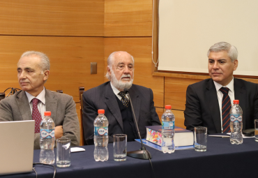 Presentan libro del profesor Eduardo Cordero en Valparaíso, Santiago y Buenos Aires