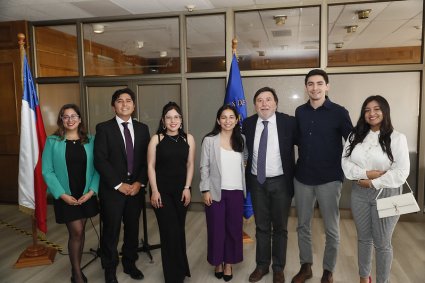 Alumna Alejandra Ahumada gana Concurso de Memoristas 2023 de la Cámara de Diputadas y Diputados de Chile