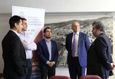 Escuela de Comercio suscribe convenio con PwC Chile