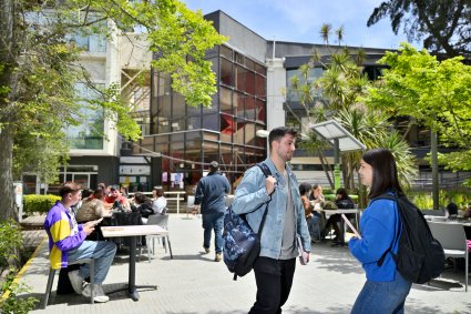 Semana del postulante recibe a futuros estudiantes PUCV.