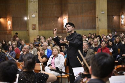 Con exitoso concierto en Parroquia de Reñaca Orquesta y Coro de Cámara PUCV cierran temporada de verano