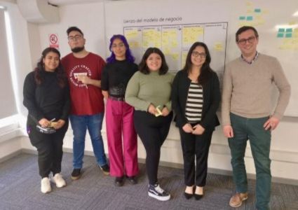 Taller para emprendedores de la Oficina de la Juventud de Villa Alemana en ENE PUCV