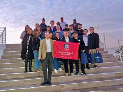 Delegación de Northern Illinois University visitó ENE PUCV