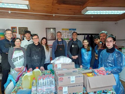 ENE PUCV participa en almuerzo solidario en Comedor de Parroquia La Matriz